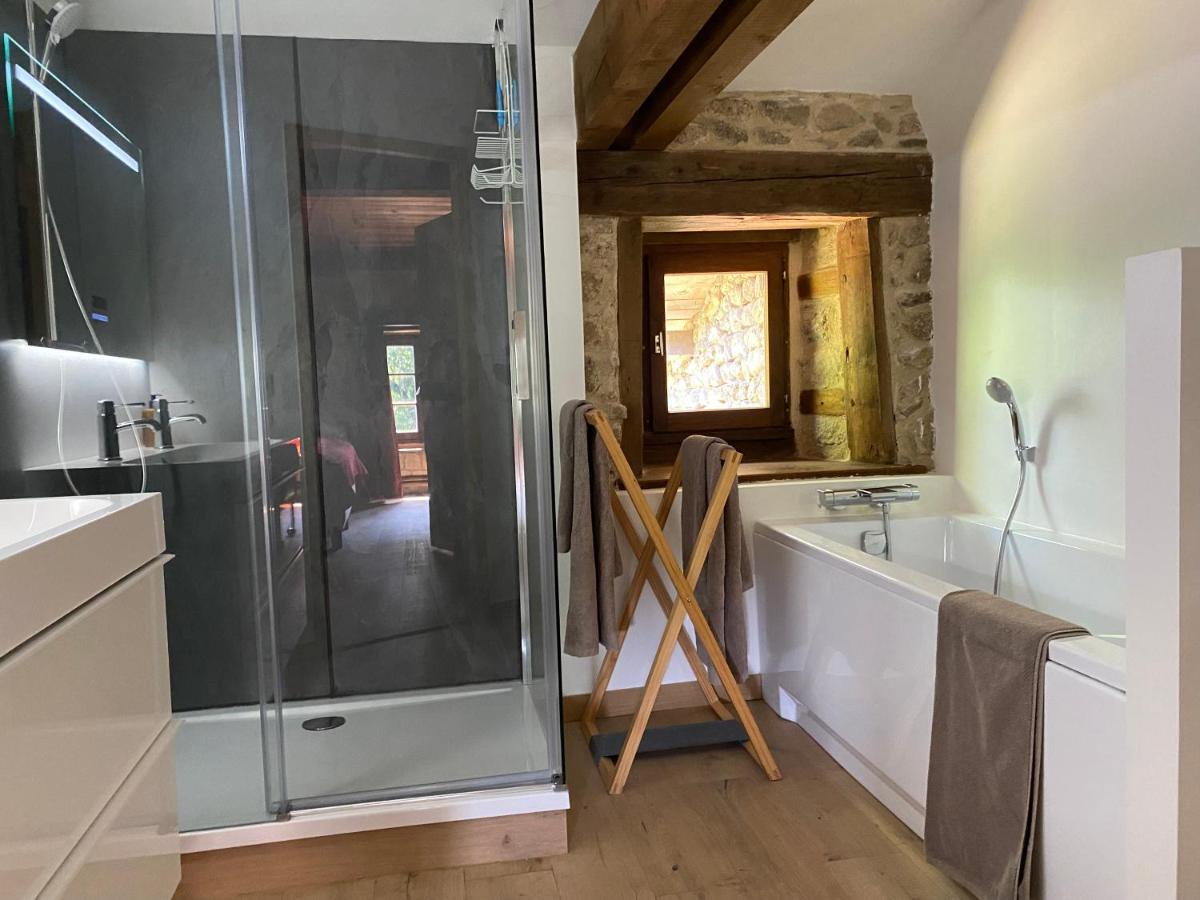 La Vaisse Bed and Breakfast Ambert Exteriör bild